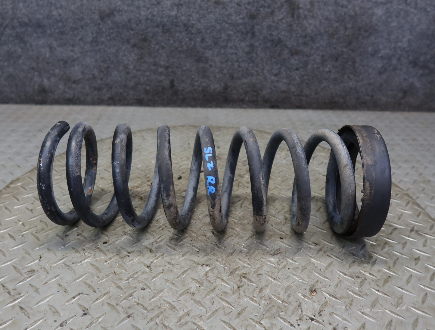 86-89 Mercedes R107 560SL Set of 2 Rear Left & Right Coil Spring OEM