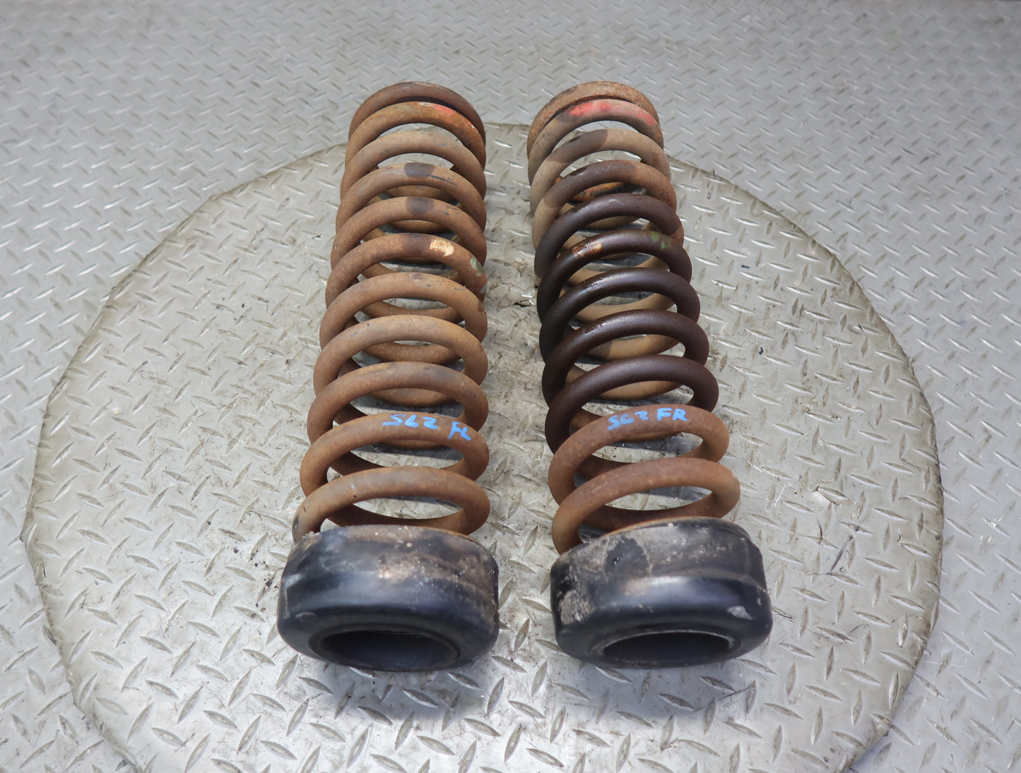 86-89 Mercedes R107 560SL Set of 2 Front Left & Right Coil Spring 86K Miles OEM