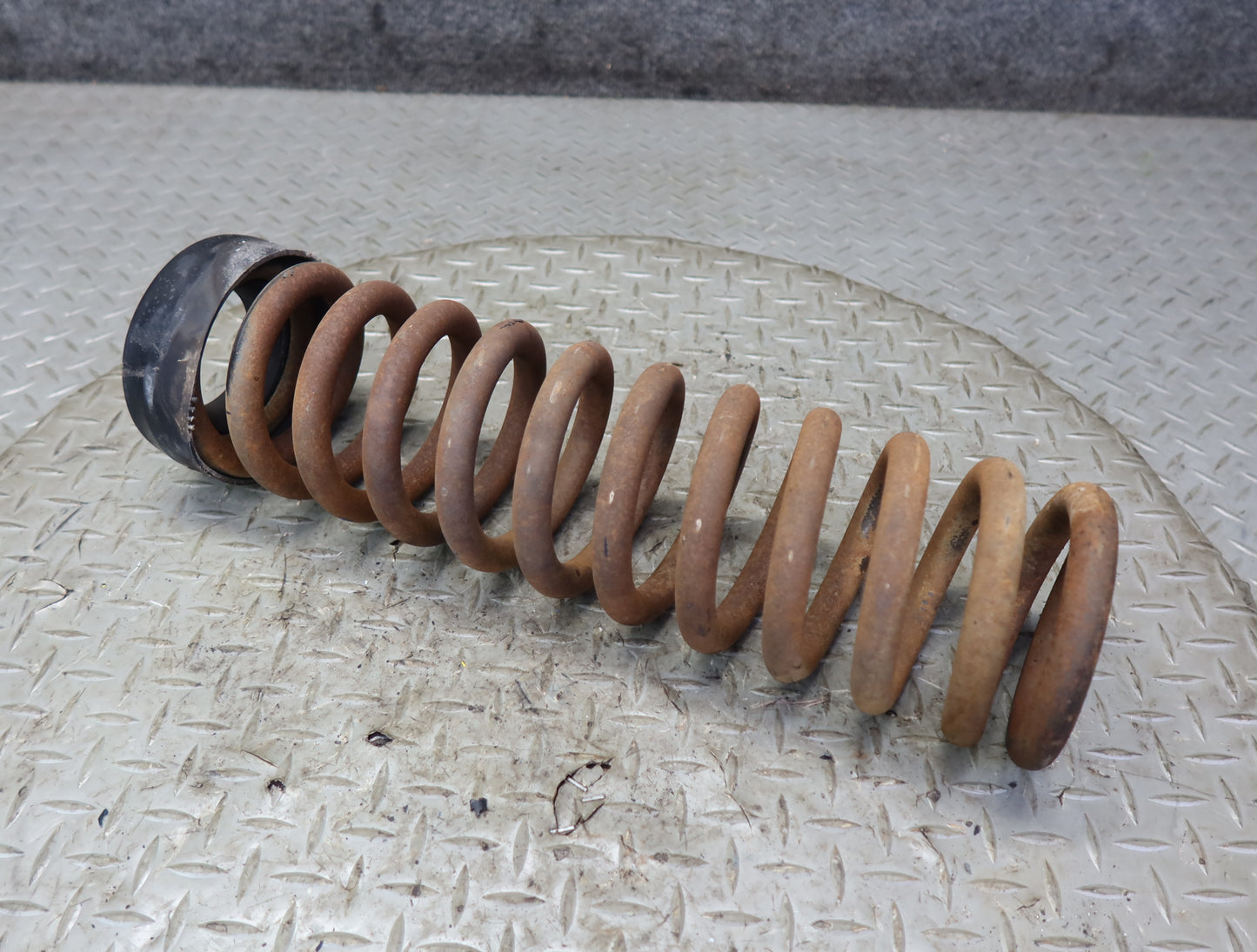 86-89 Mercedes R107 560SL Set of 2 Front Left & Right Coil Spring 86K Miles OEM
