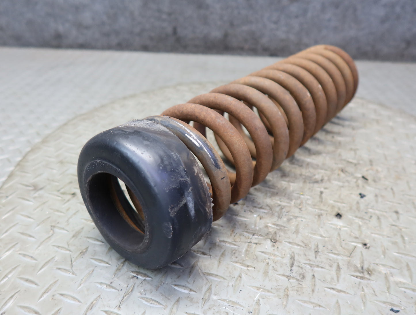 86-89 Mercedes R107 560SL Set of 2 Front Left & Right Coil Spring 86K Miles OEM