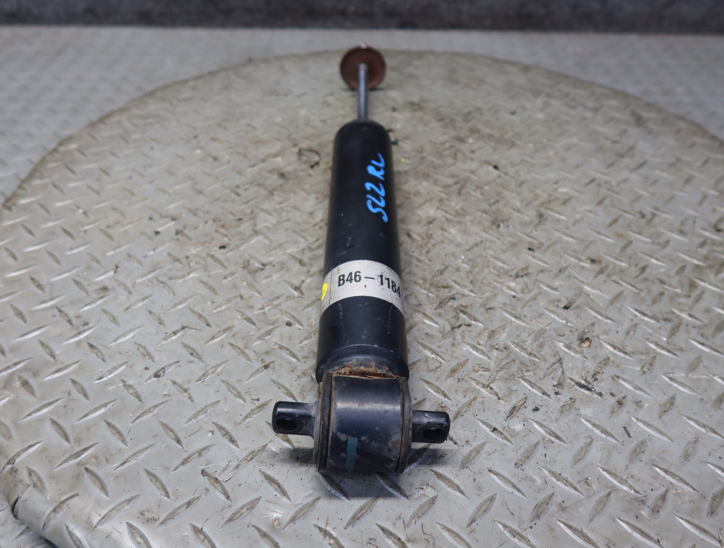 86-89 Mercedes R107 560SL Set of 2 Rear Left & Right Strut Shock Absorber