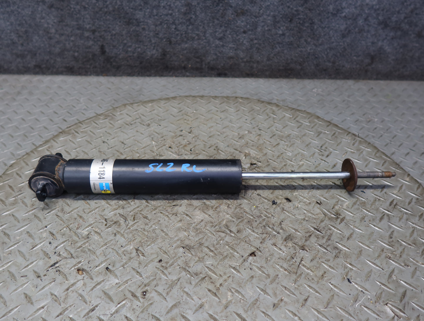 86-89 Mercedes R107 560SL Set of 2 Rear Left & Right Strut Shock Absorber
