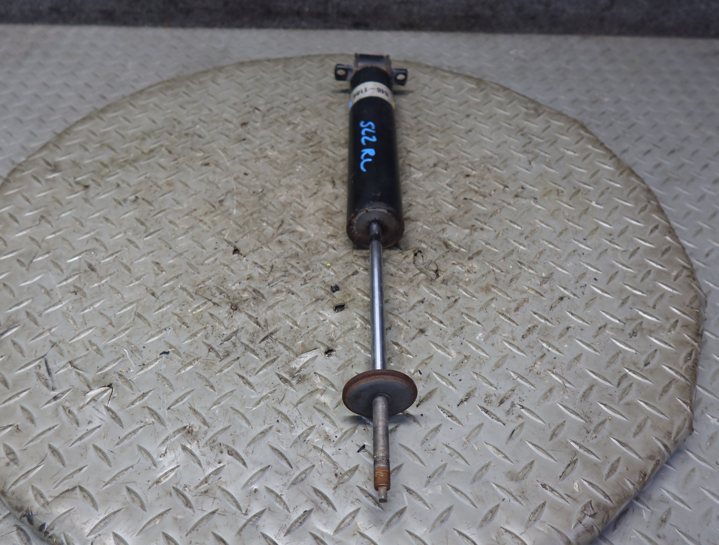 86-89 Mercedes R107 560SL Set of 2 Rear Left & Right Strut Shock Absorber