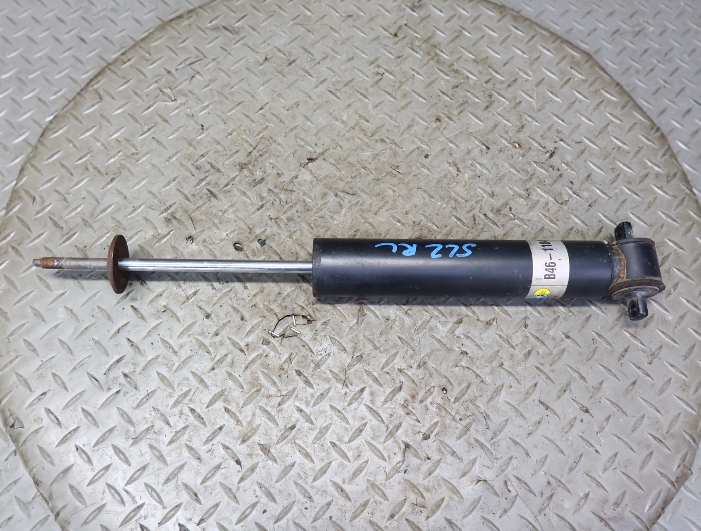 86-89 Mercedes R107 560SL Set of 2 Rear Left & Right Strut Shock Absorber