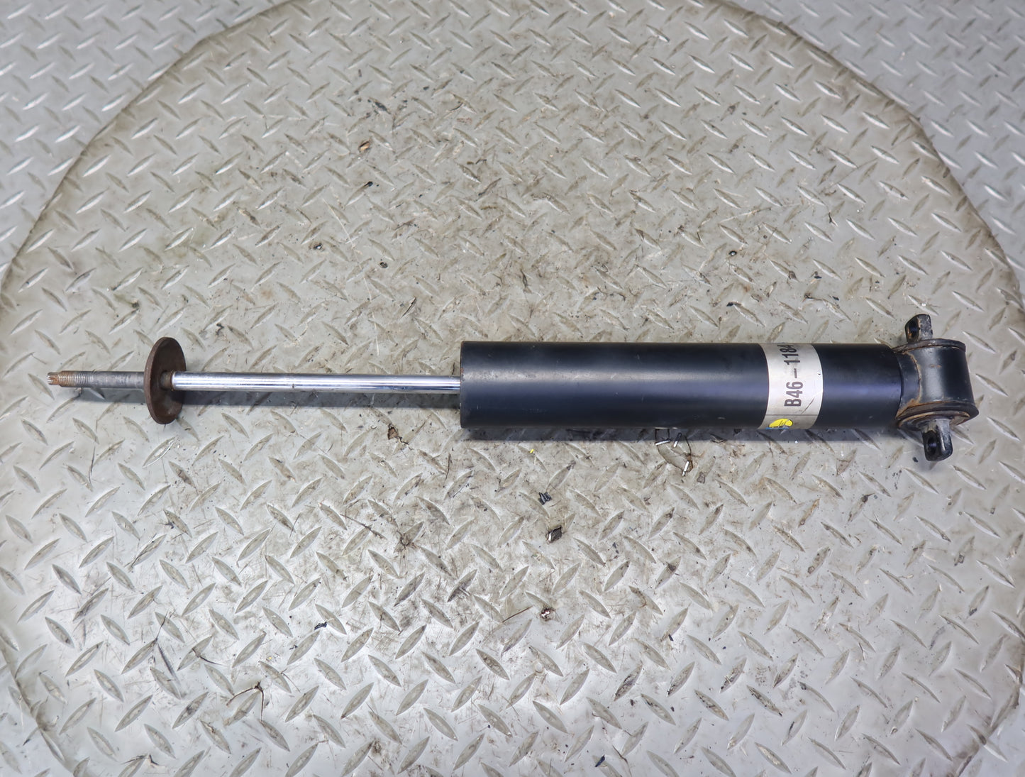 86-89 Mercedes R107 560SL Set of 2 Rear Left & Right Strut Shock Absorber