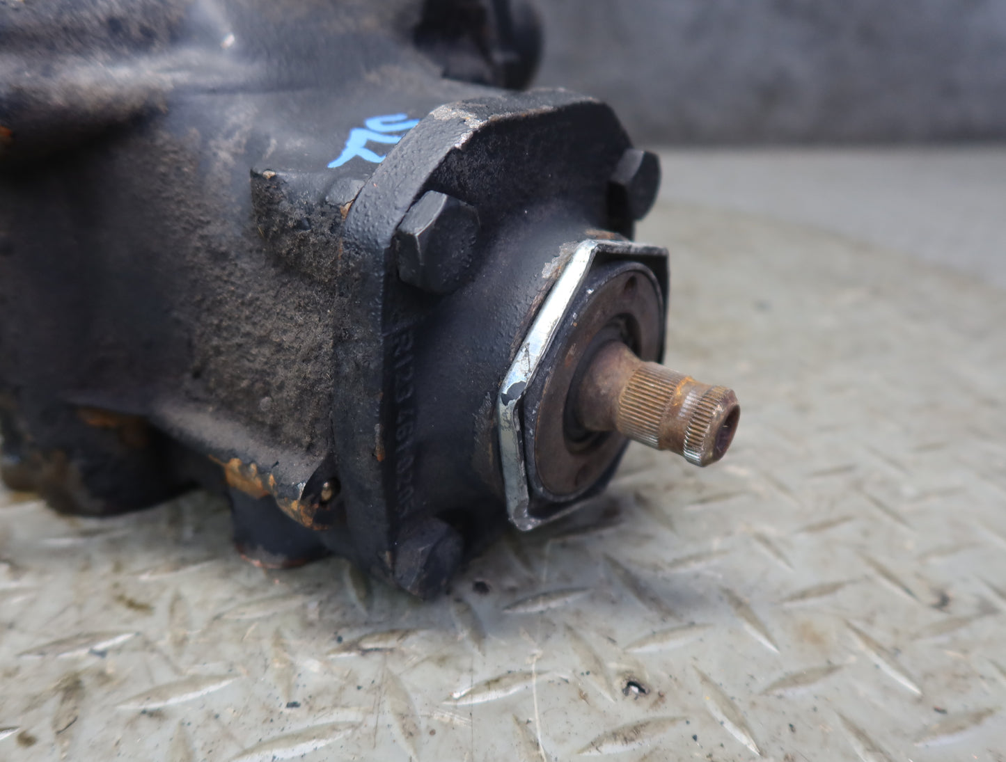 86-89 Mercedes R107 560SL Power Steering Gearbox Gear Box 86k Miles OEM