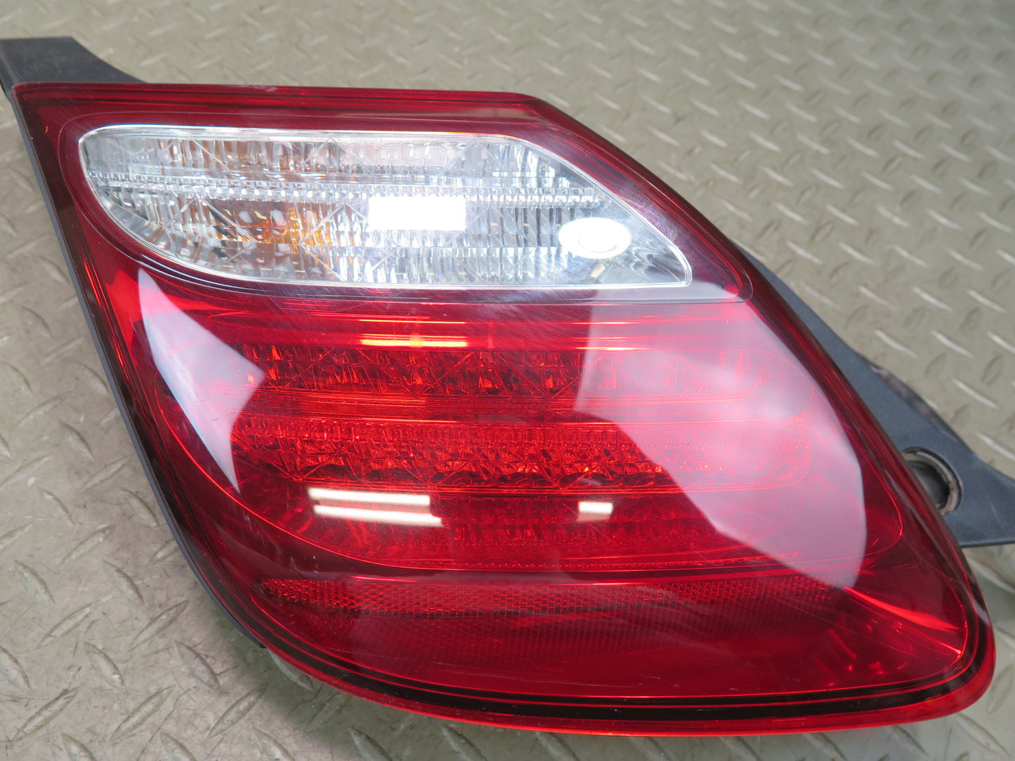 06-10 Lexus SC430 Rear Left & Right  Tail Light Taillight Lamp Set OEM