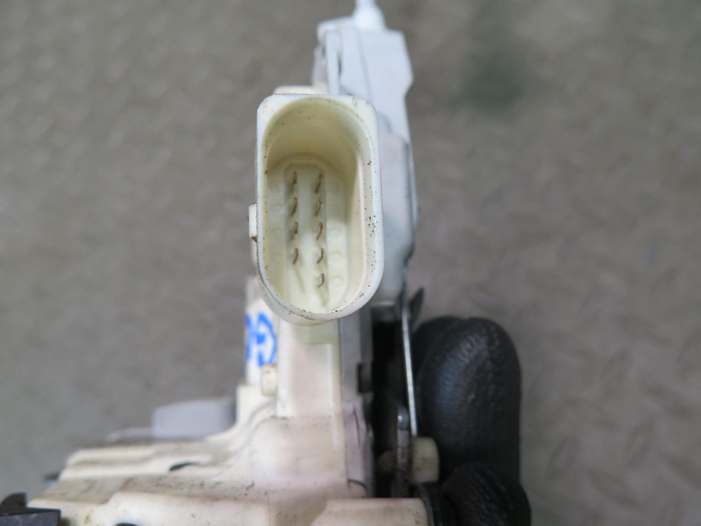 10-15 Audi 4L Q7 Rear Right Door Lock Latch Actuator 3C4839016D OEM