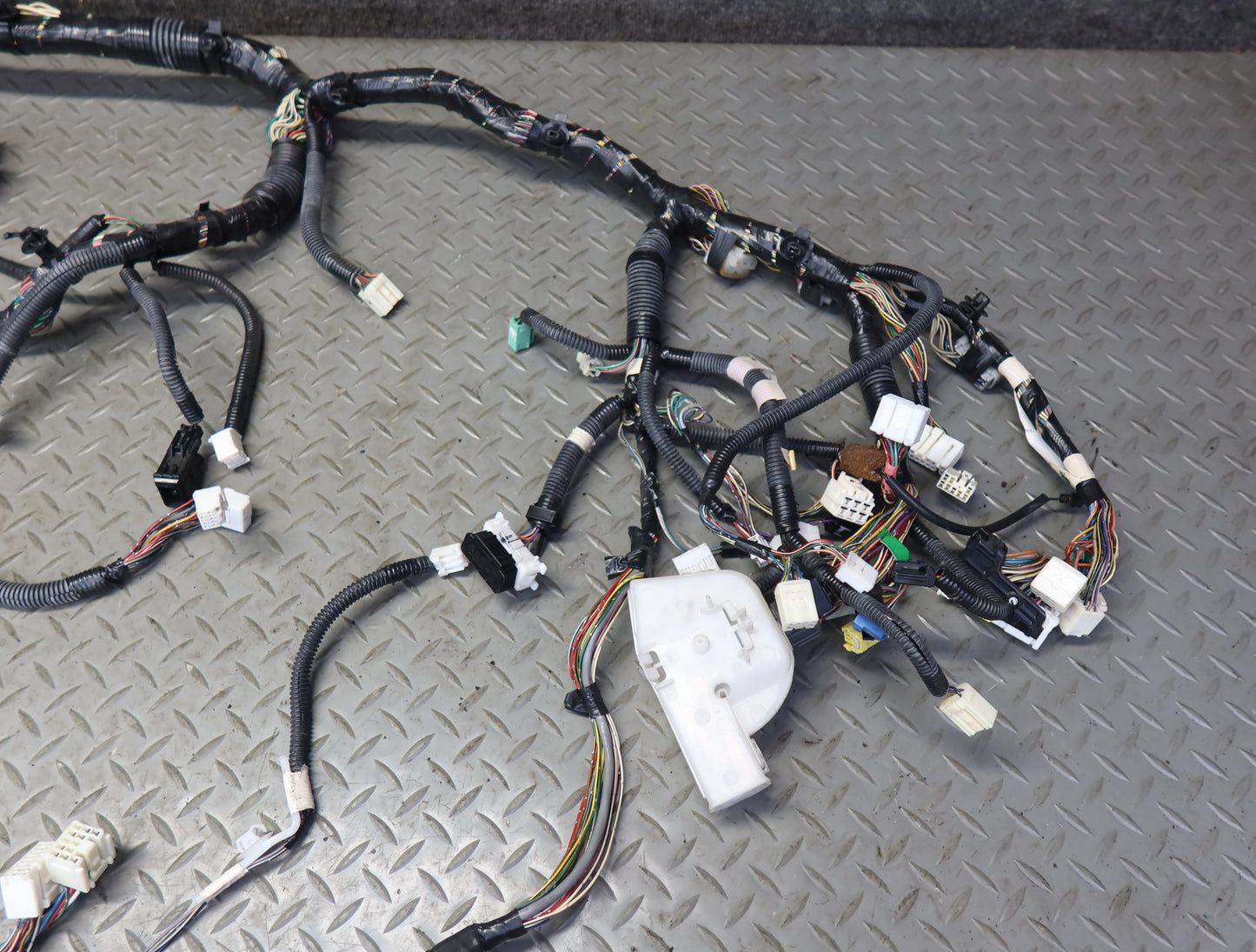 99-01 Toyota Crown JZS175 Dash Instrument Panel Wire Wiring Harness OEM