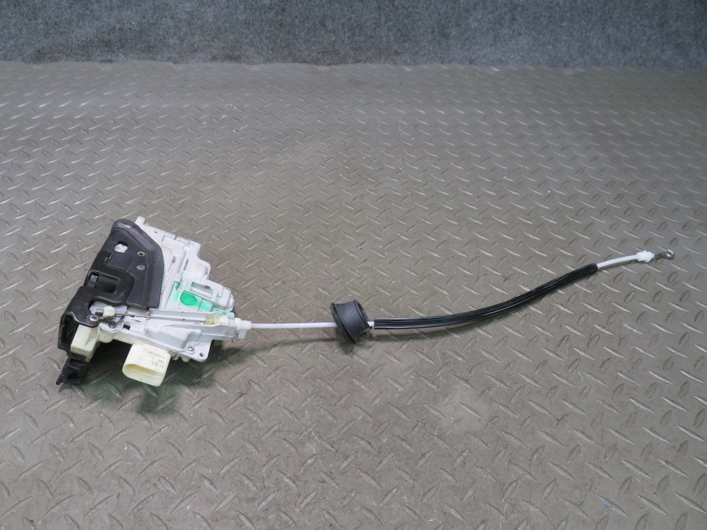 10-15 Audi 4L Q7 Rear Left Door Lock Latch Actuator 3C4839015D OEM