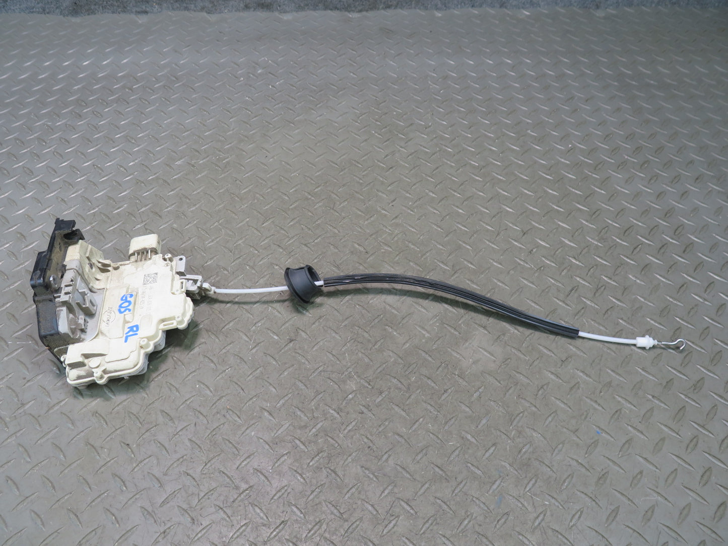 10-15 Audi 4L Q7 Rear Left Door Lock Latch Actuator 3C4839015D OEM