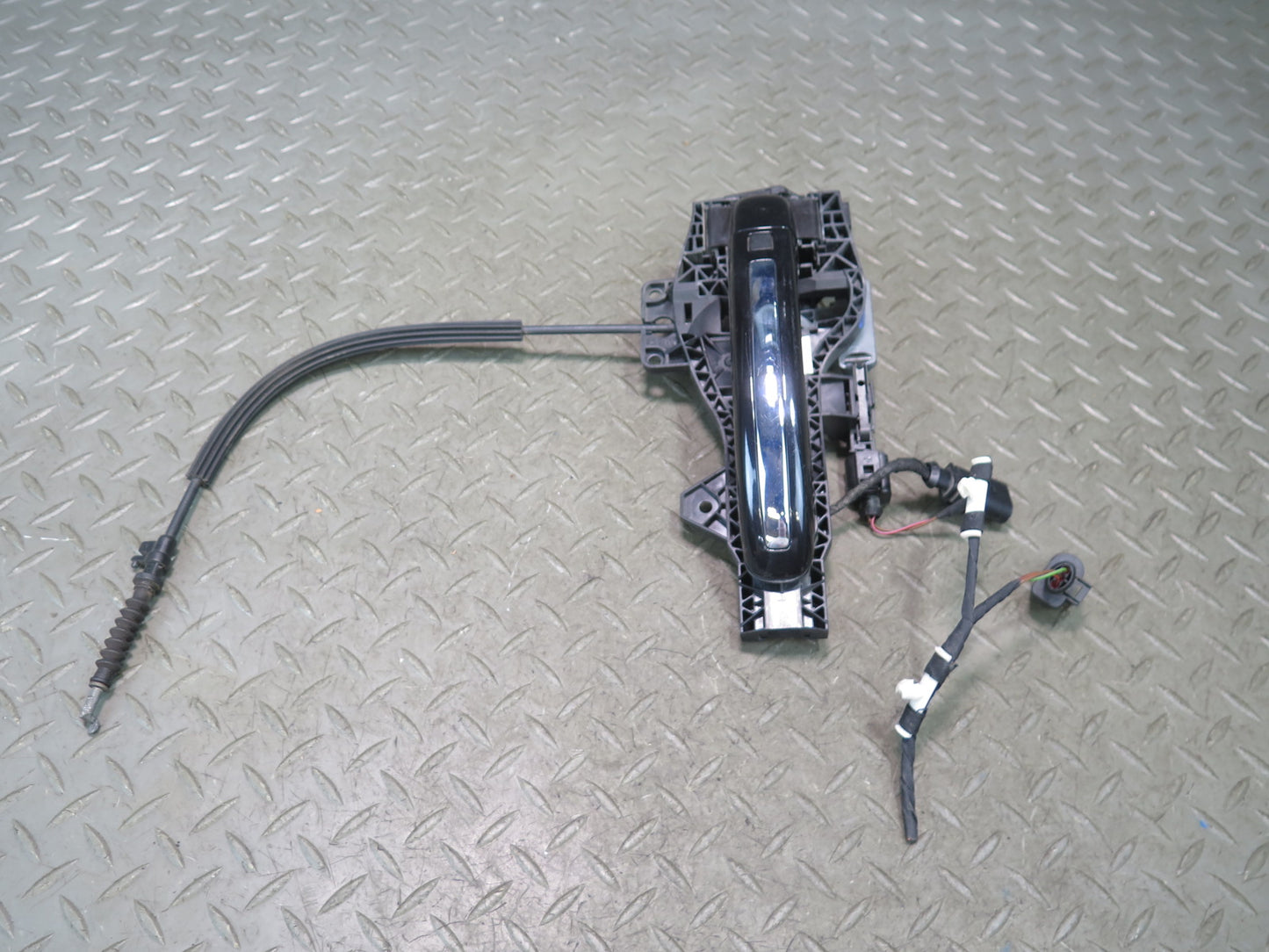 07-15 Audi 4L Q7 Front Right Door Exterior Handle w Keyless Entry OEM