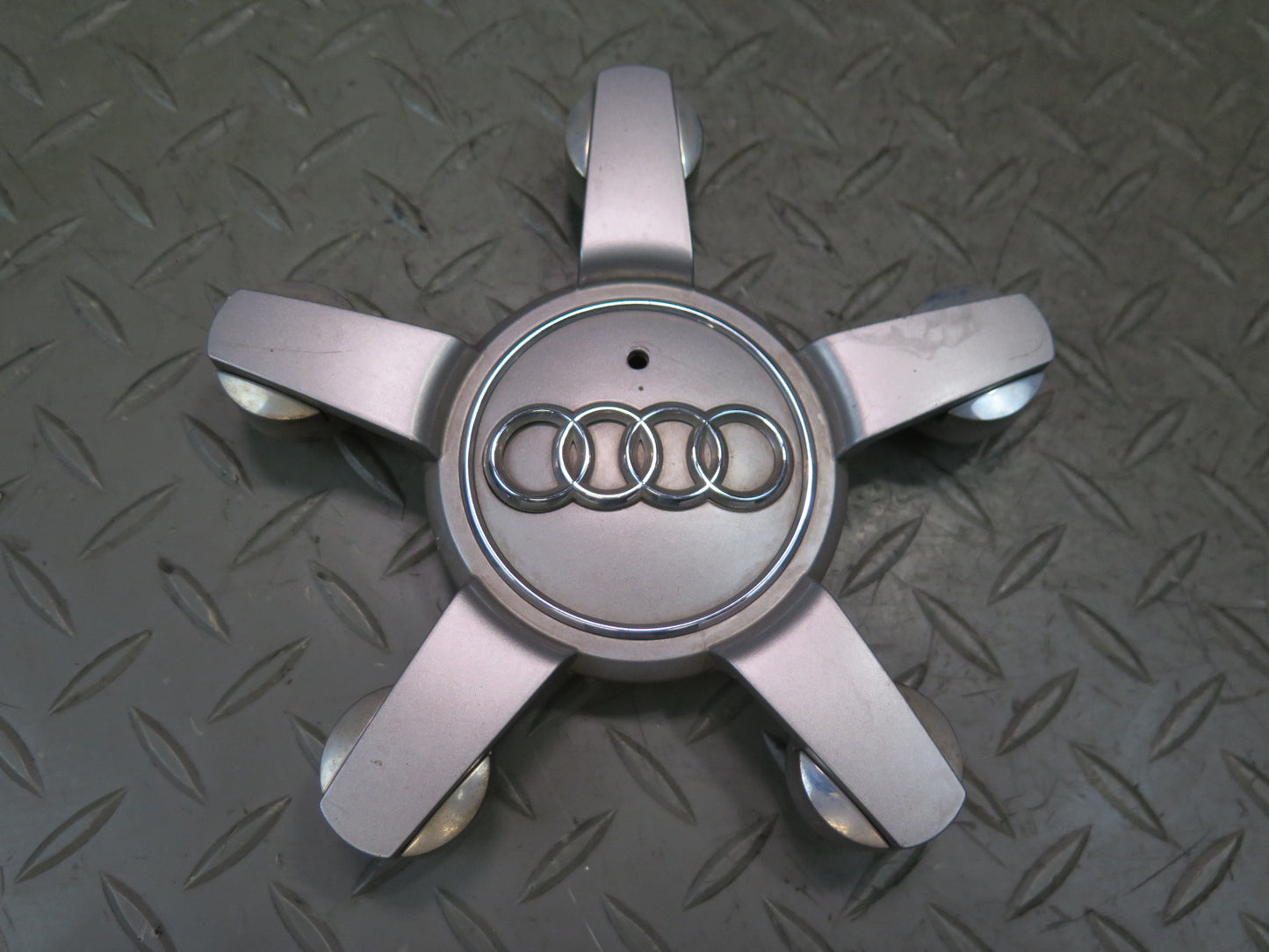 07-15 Audi 4L Q7 Set of 4 Wheel Hub Center Cap Cover 4L0601165D OEM