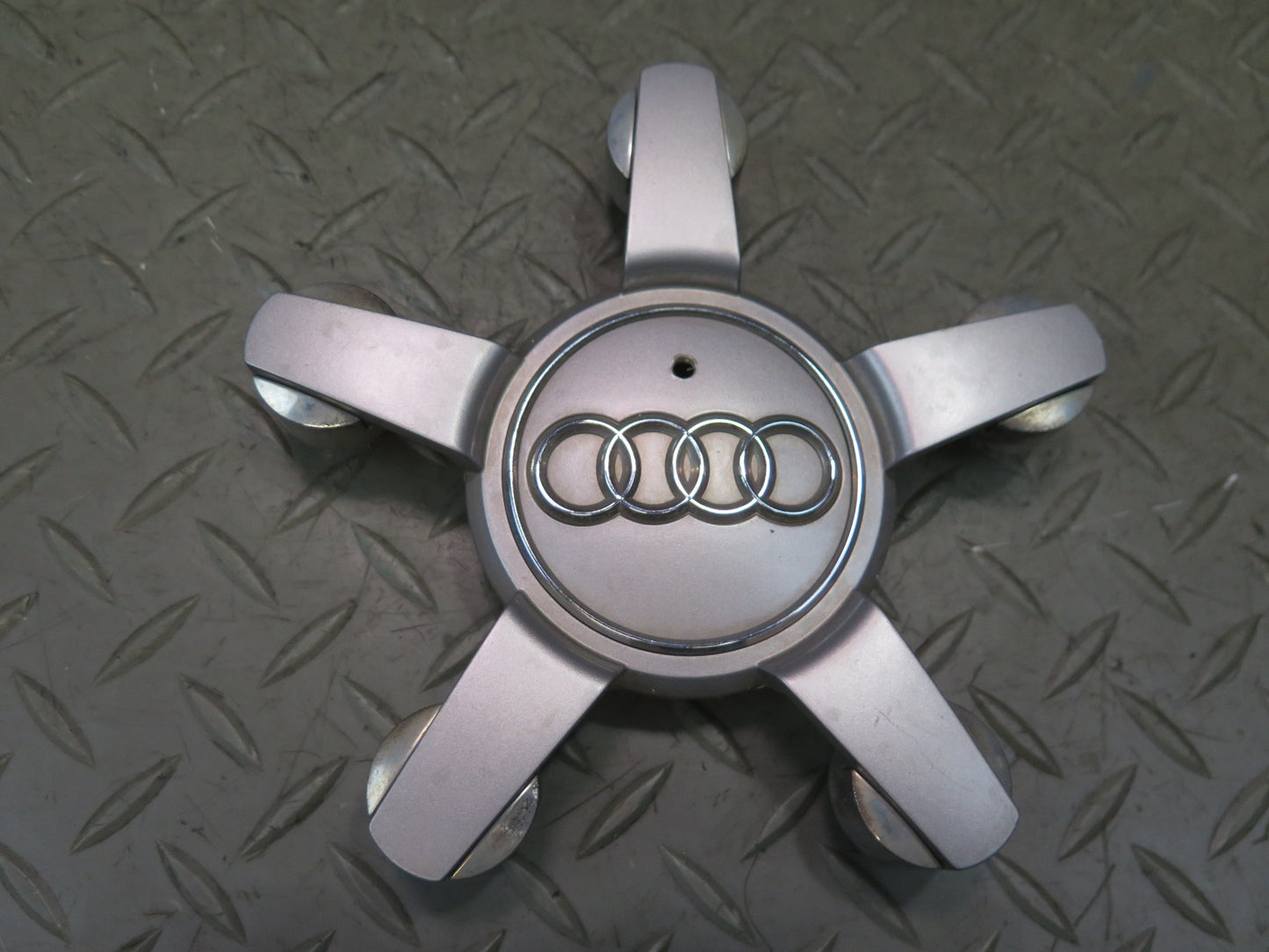 07-15 Audi 4L Q7 Set of 4 Wheel Hub Center Cap Cover 4L0601165D OEM