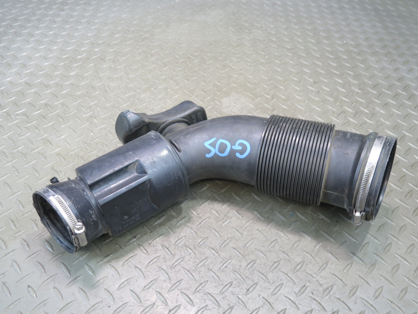 11-15 Audi 4L Q7 3.0L Air Intake Resonator Hose Pipe Line 06E129629R OEM