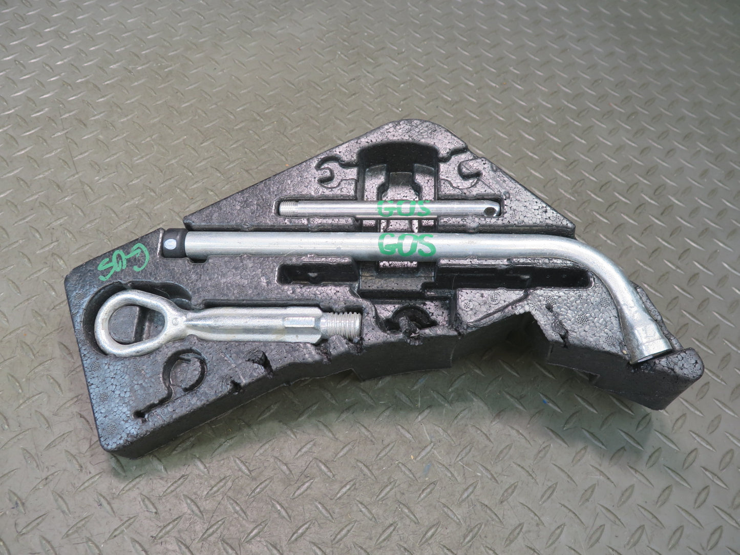 07-15 Audi 4L Q7 Emergency Spare Tire Wrench Stopper Jack Tool KIT Foam Set OEM