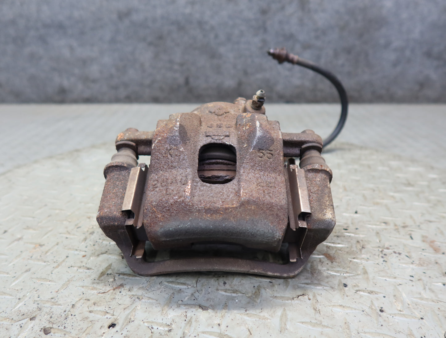 84-89 Nissan Z31 300ZX Set of 2 Front Left & Right Brake Caliper OEM