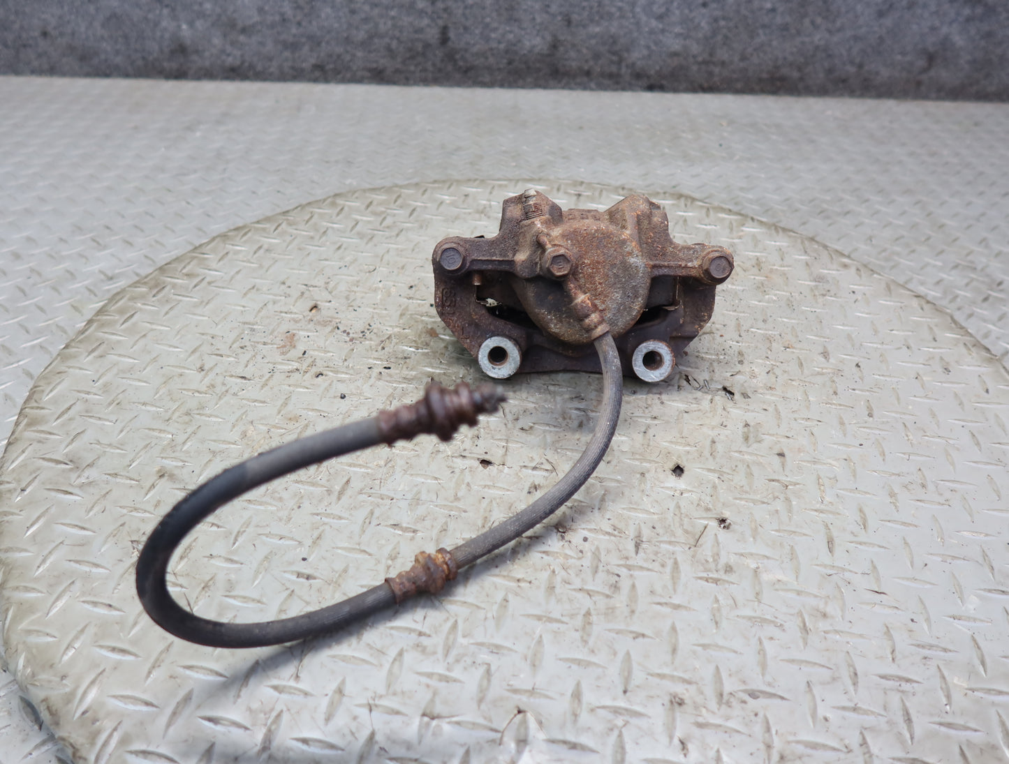 84-89 Nissan Z31 300ZX Set of 2 Front Left & Right Brake Caliper OEM