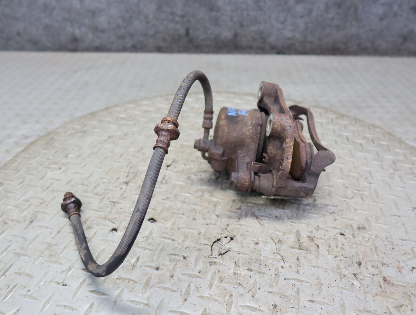 84-89 Nissan Z31 300ZX Set of 2 Front Left & Right Brake Caliper OEM
