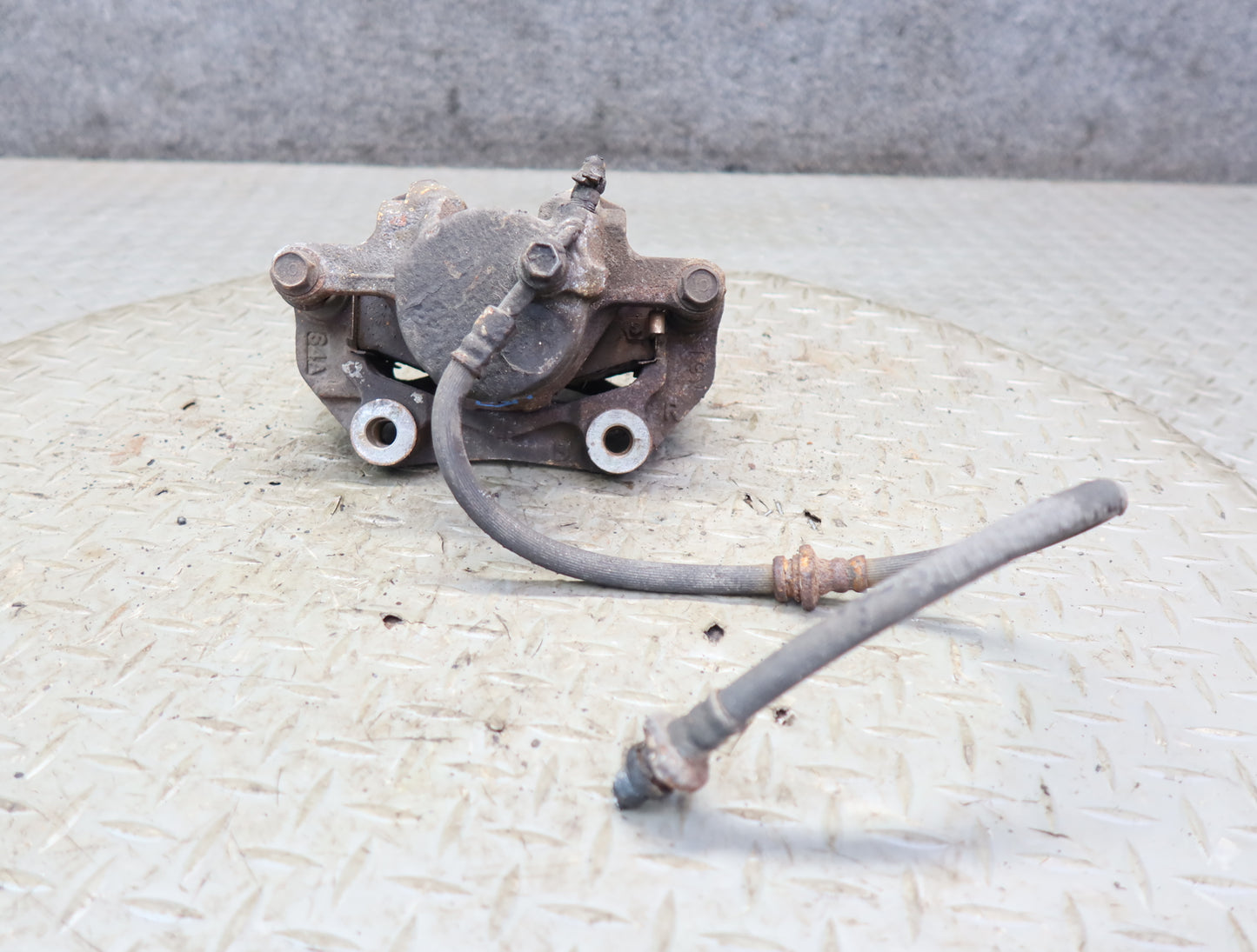 84-89 Nissan Z31 300ZX Set of 2 Front Left & Right Brake Caliper OEM