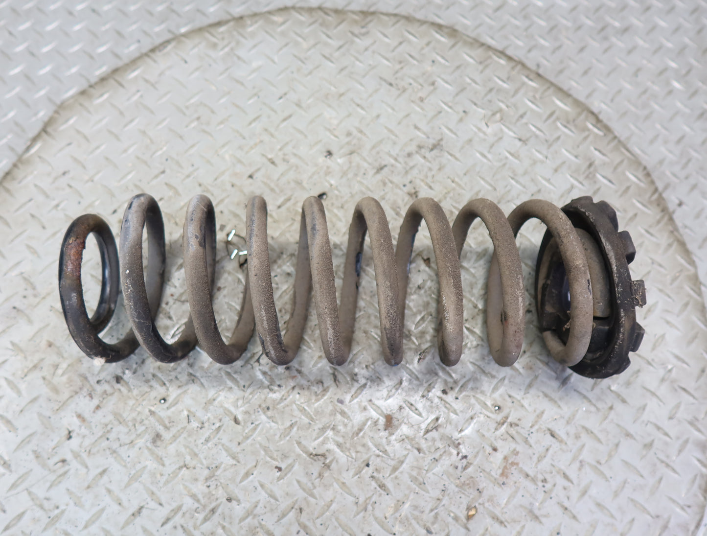 84-89 Nissan Z31 300ZX 2+0 NA Set of 2 Rear Left Right Coil Spring OEM