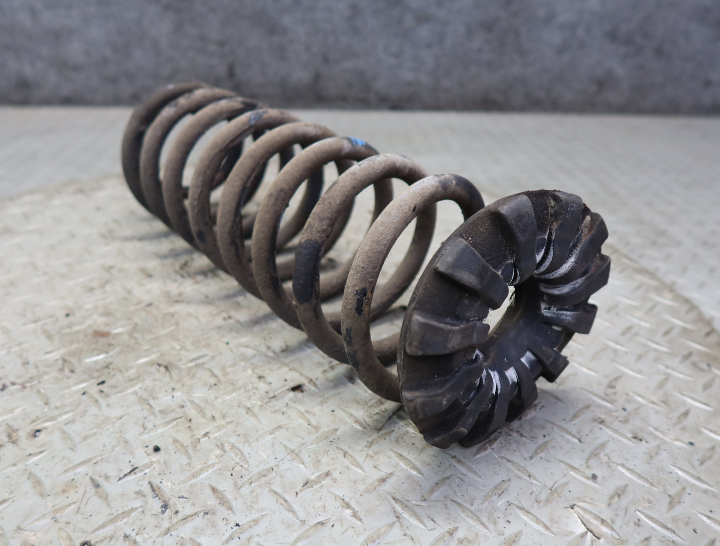 84-89 Nissan Z31 300ZX 2+0 NA Set of 2 Rear Left Right Coil Spring OEM