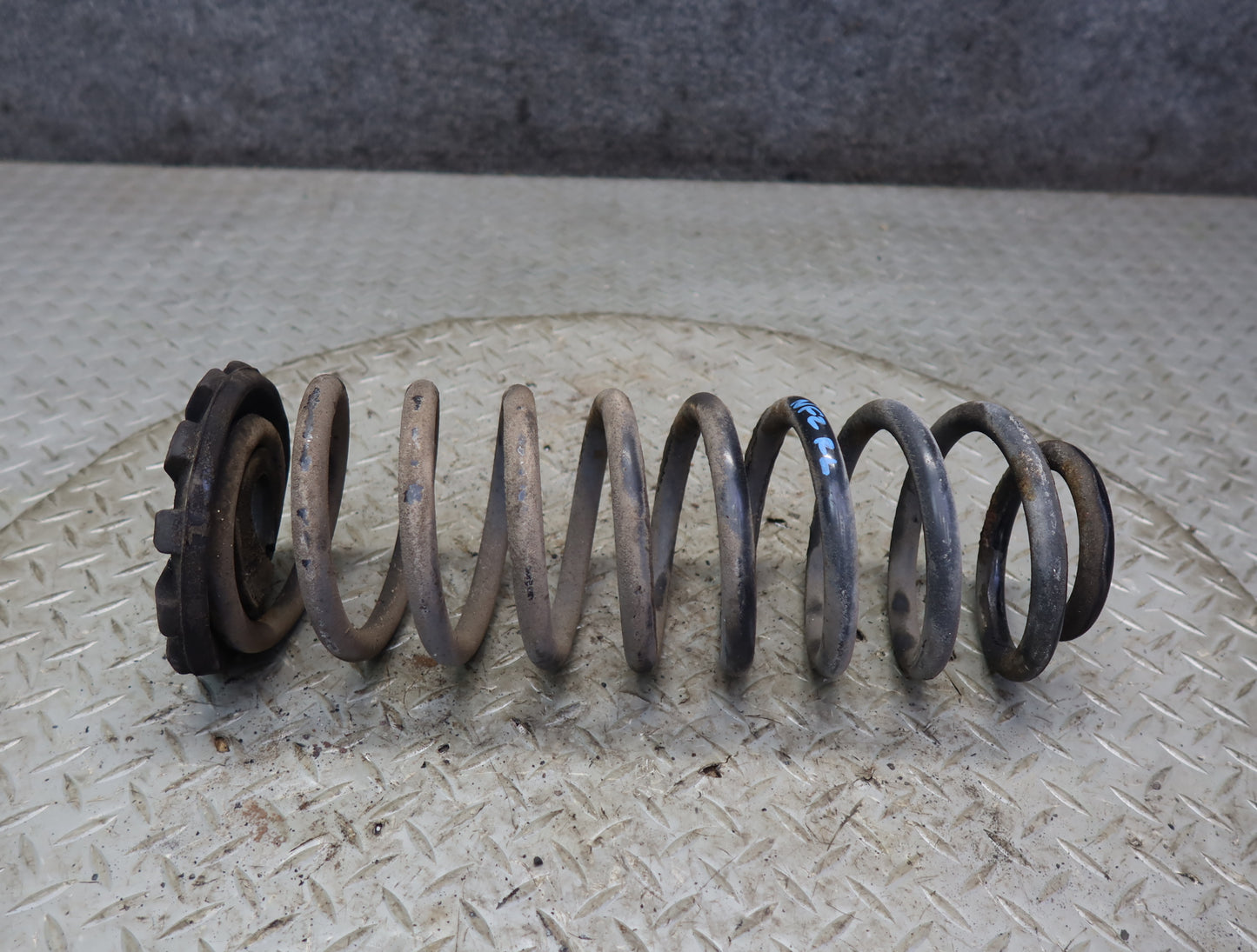 84-89 Nissan Z31 300ZX 2+0 NA Set of 2 Rear Left Right Coil Spring OEM