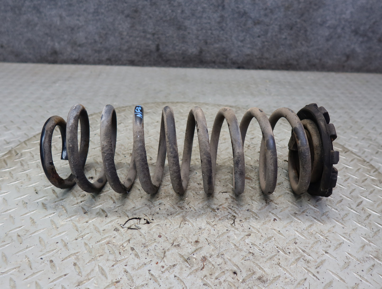 84-89 Nissan Z31 300ZX 2+0 NA Set of 2 Rear Left Right Coil Spring OEM