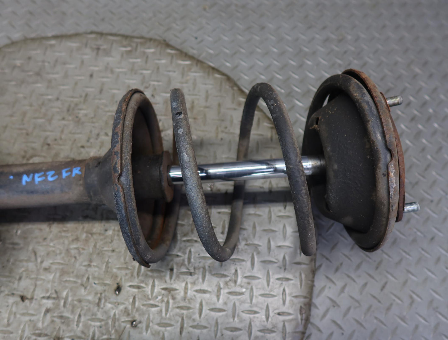 84-86 Nissan Z31 300ZX NA Front Right Spindle Knuckle Wheel Hub Strut Rotor OEM