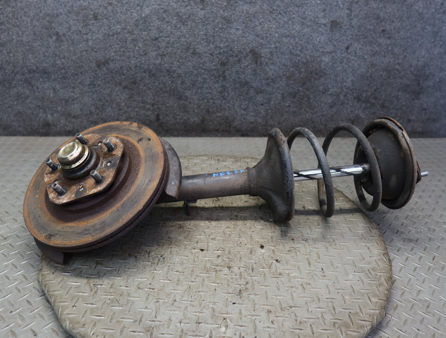 84-86 Nissan Z31 300ZX NA Front Right Spindle Knuckle Wheel Hub Strut Rotor OEM