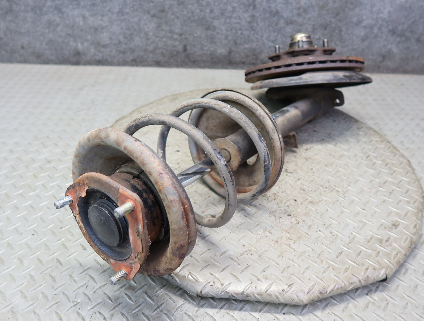 84-86 Nissan Z31 300ZX NA Front Right Spindle Knuckle Wheel Hub Strut Rotor OEM