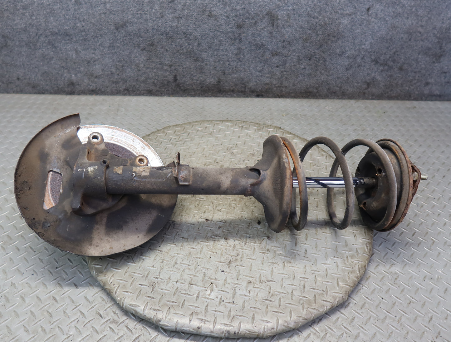 84-86 Nissan Z31 300ZX NA Front Right Spindle Knuckle Wheel Hub Strut Rotor OEM