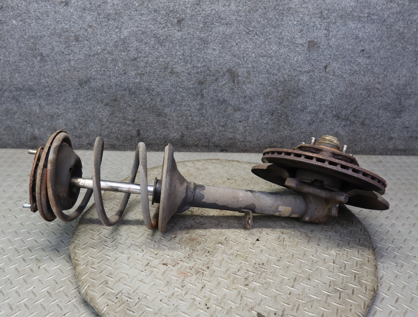 84-86 Nissan Z31 300ZX NA Front Left Spindle Knuckle Wheel Hub Strut Rotor OEM