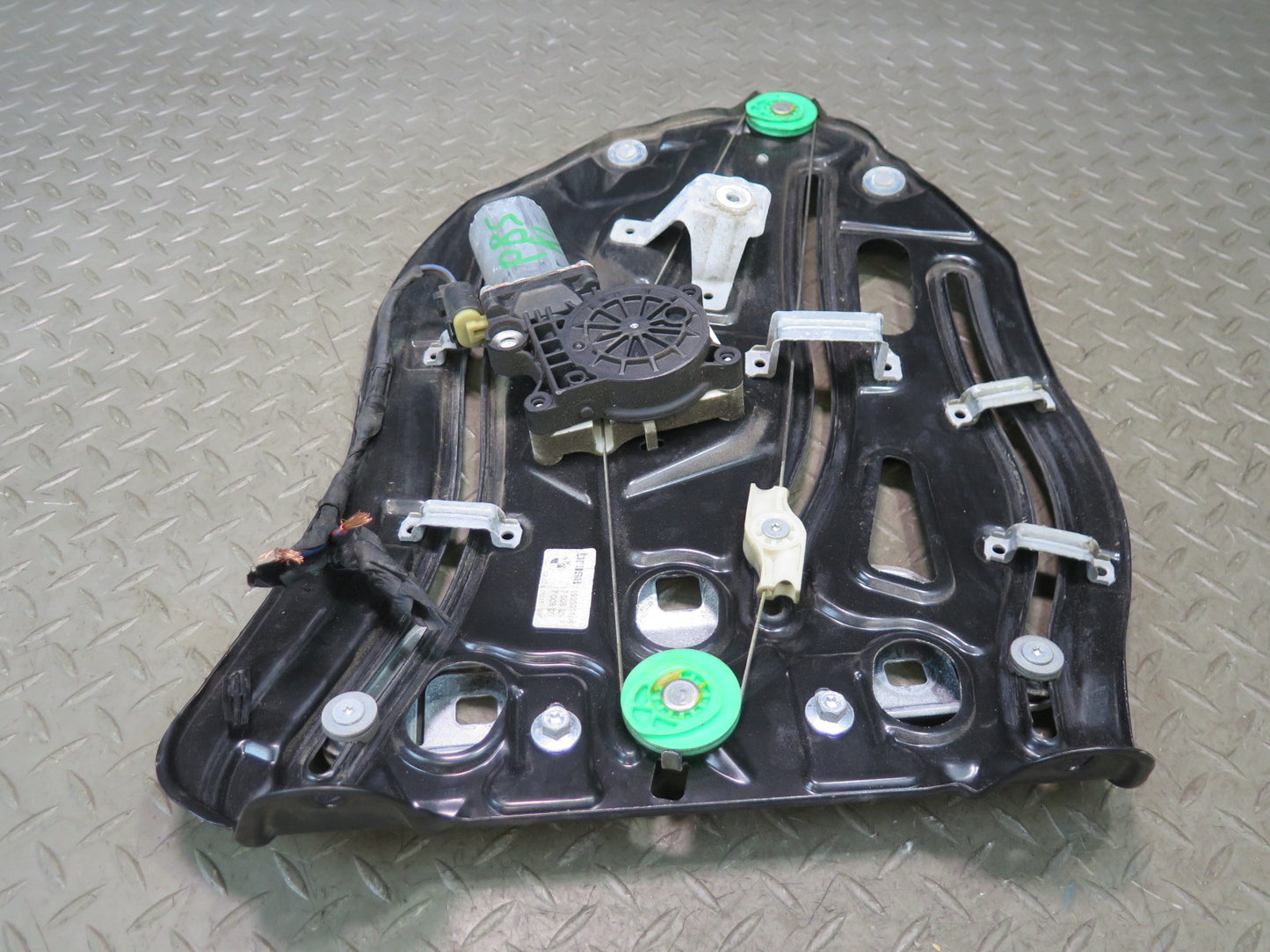 2006-2010 BMW E64 M6 Convertible Rear Left Quarter Window Regulator W/ Motor
