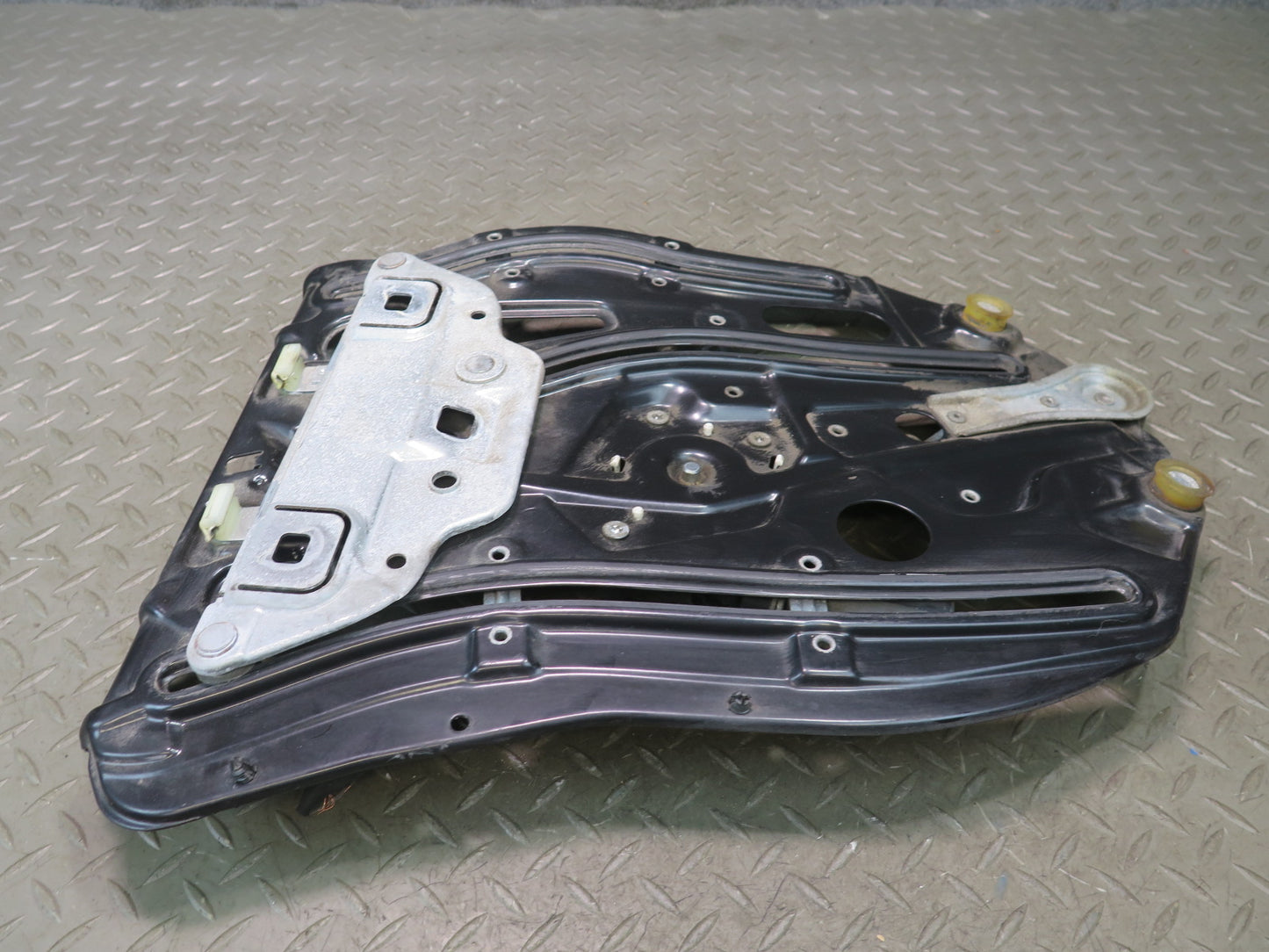 2006-2010 BMW E64 M6 Convertible Rear Left Quarter Window Regulator W/ Motor