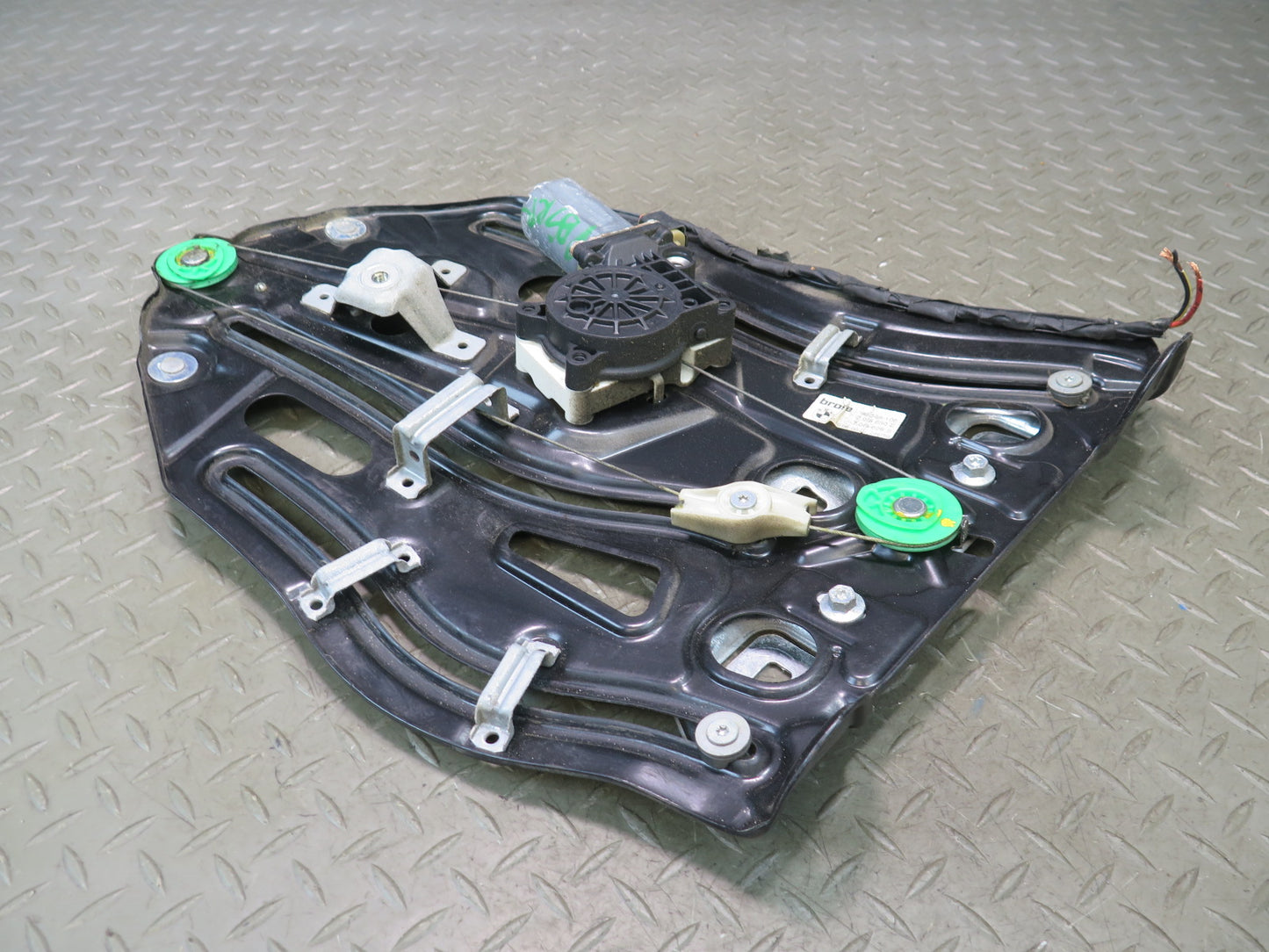 2006-2010 BMW E64 M6 Convertible Rear Right Quarter Window Regulator w Motor