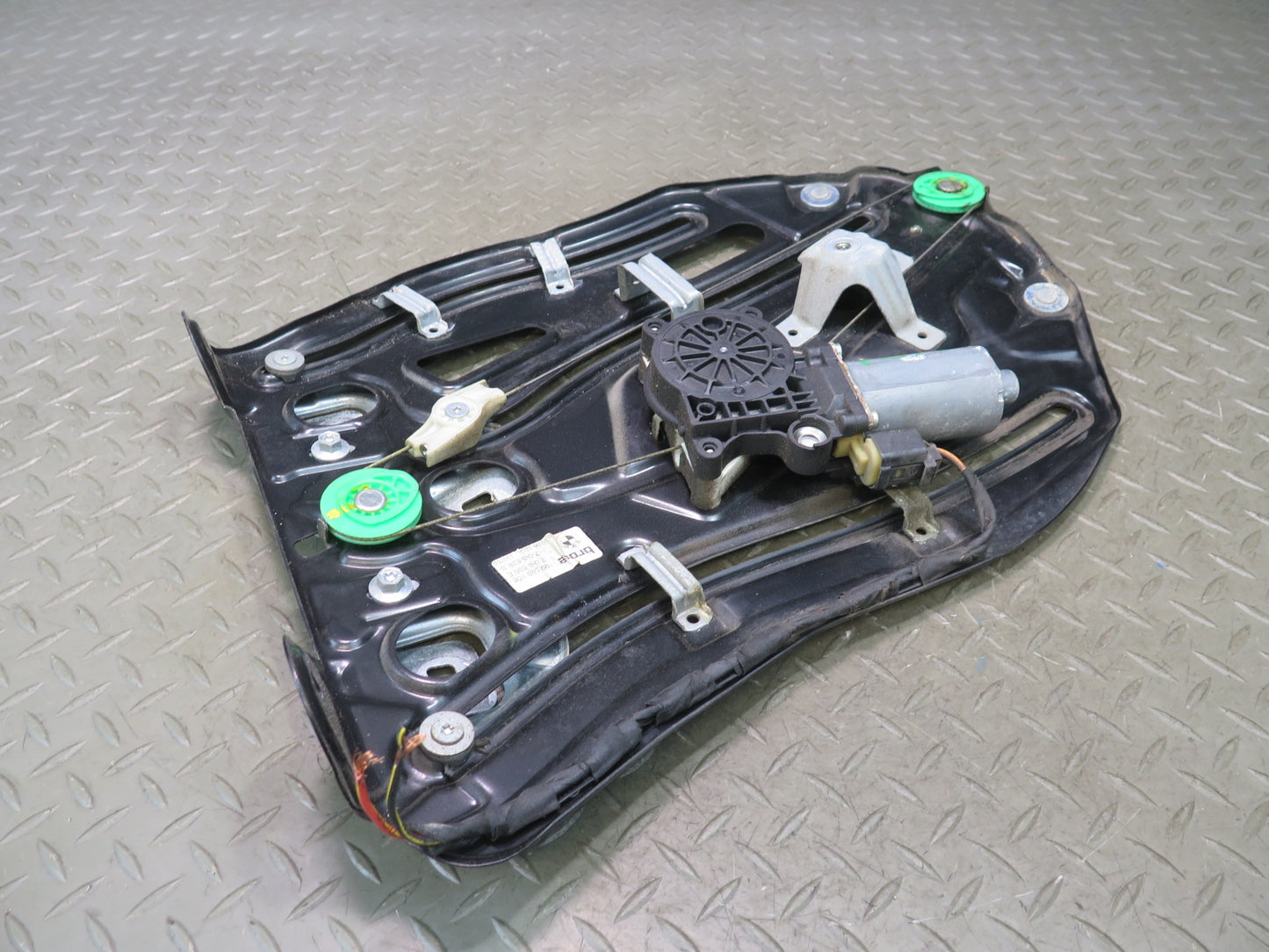2006-2010 BMW E64 M6 Convertible Rear Right Quarter Window Regulator w Motor