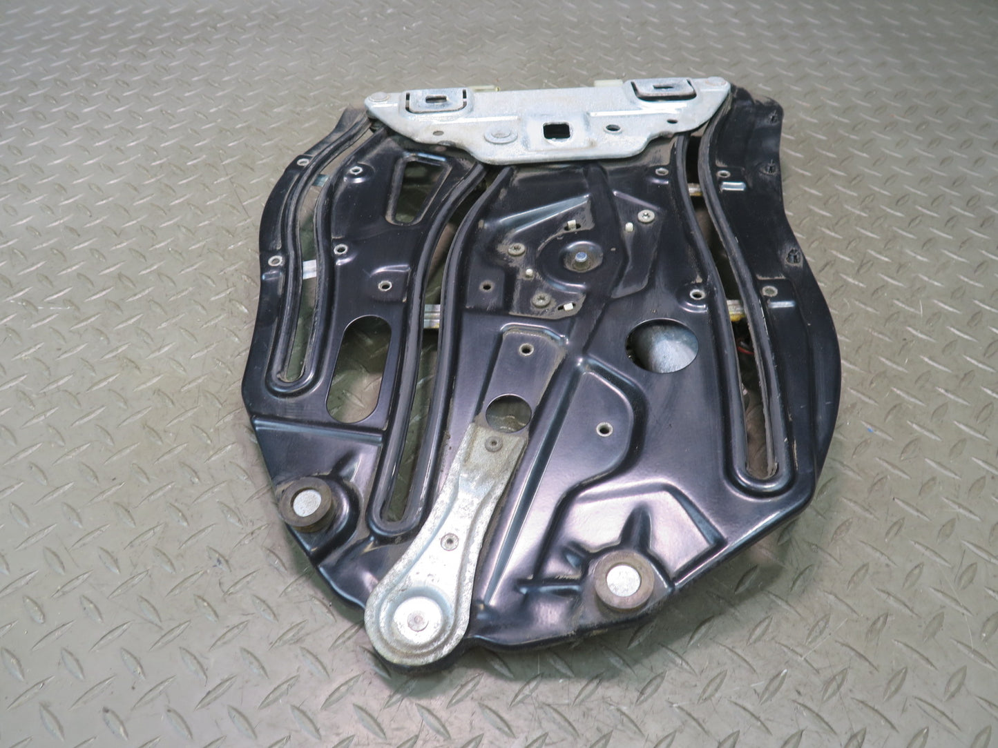 2006-2010 BMW E64 M6 Convertible Rear Right Quarter Window Regulator w Motor