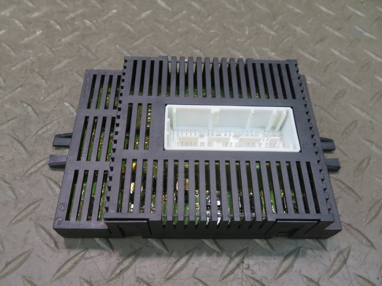 2006-2010 BMW E63 E64 M6 LCM Head Light Control Module LM II AHL