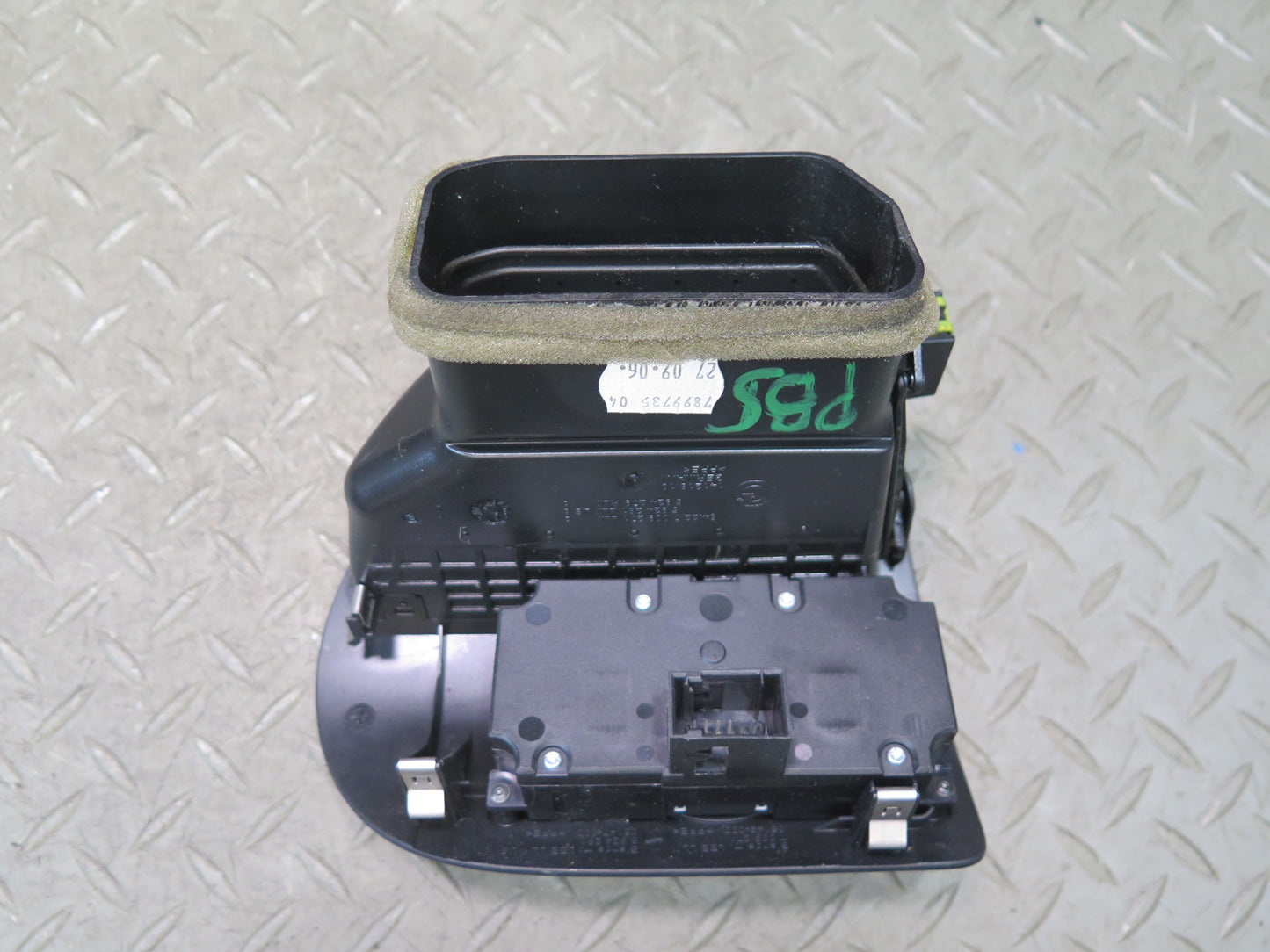 06-10 BMW E64 E63 M6 Dash Front Left & Right A/C Air Vent w Headlight Switch Set
