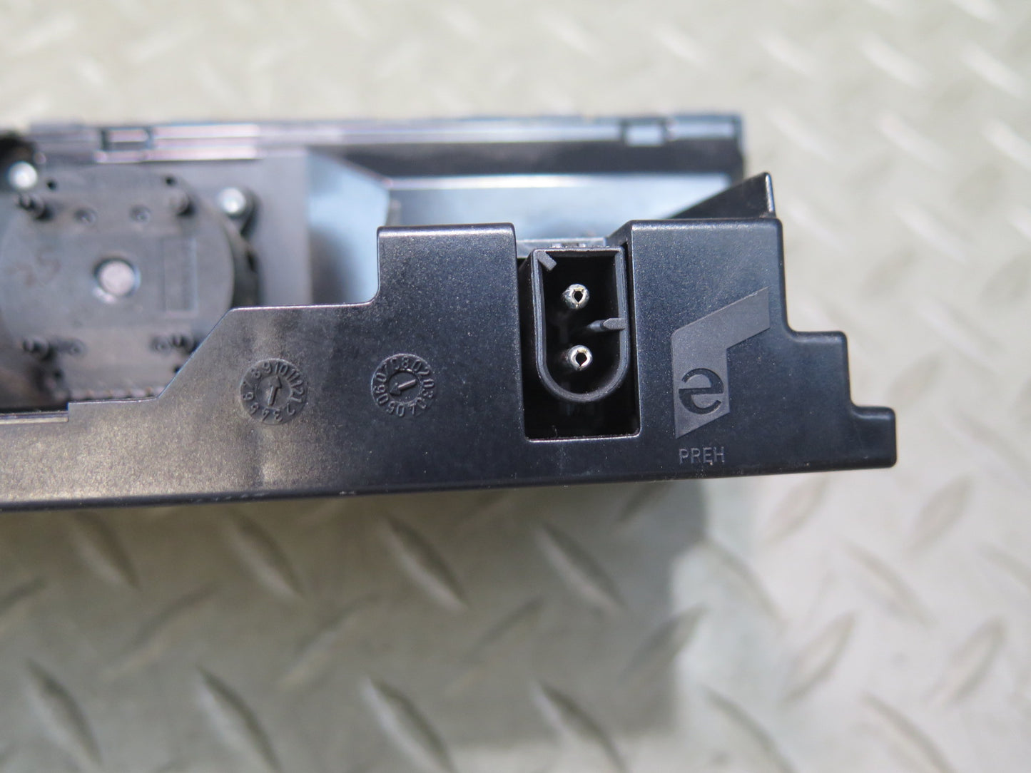 2006-2008 BMW E63 E64 M6 A/C Heater Climate Control Switch Panel 9122399