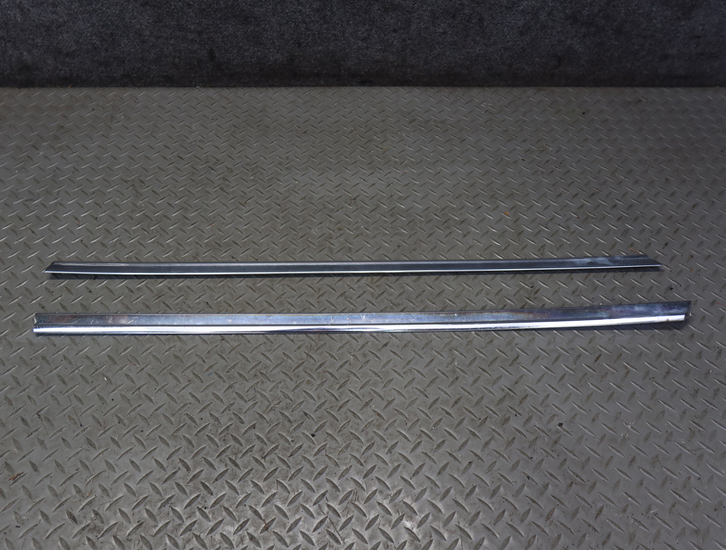 86-89 Mercedes R107 560SL Front Left & Right Door Trim Chrome Molding OEM
