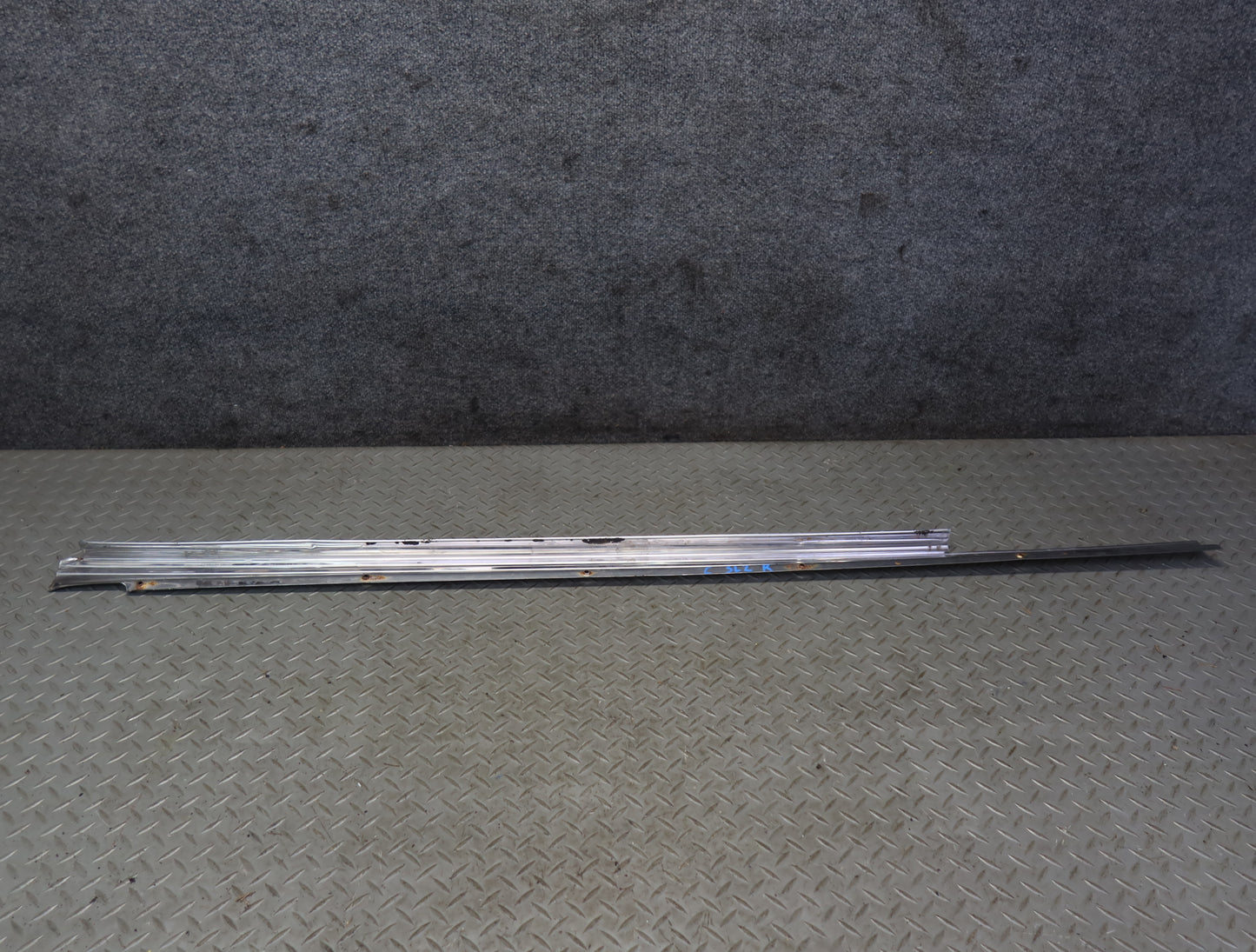 86-89 Mercedes R107 560SL Left & Right Door Sill Scuff Plate Trim Set OEM