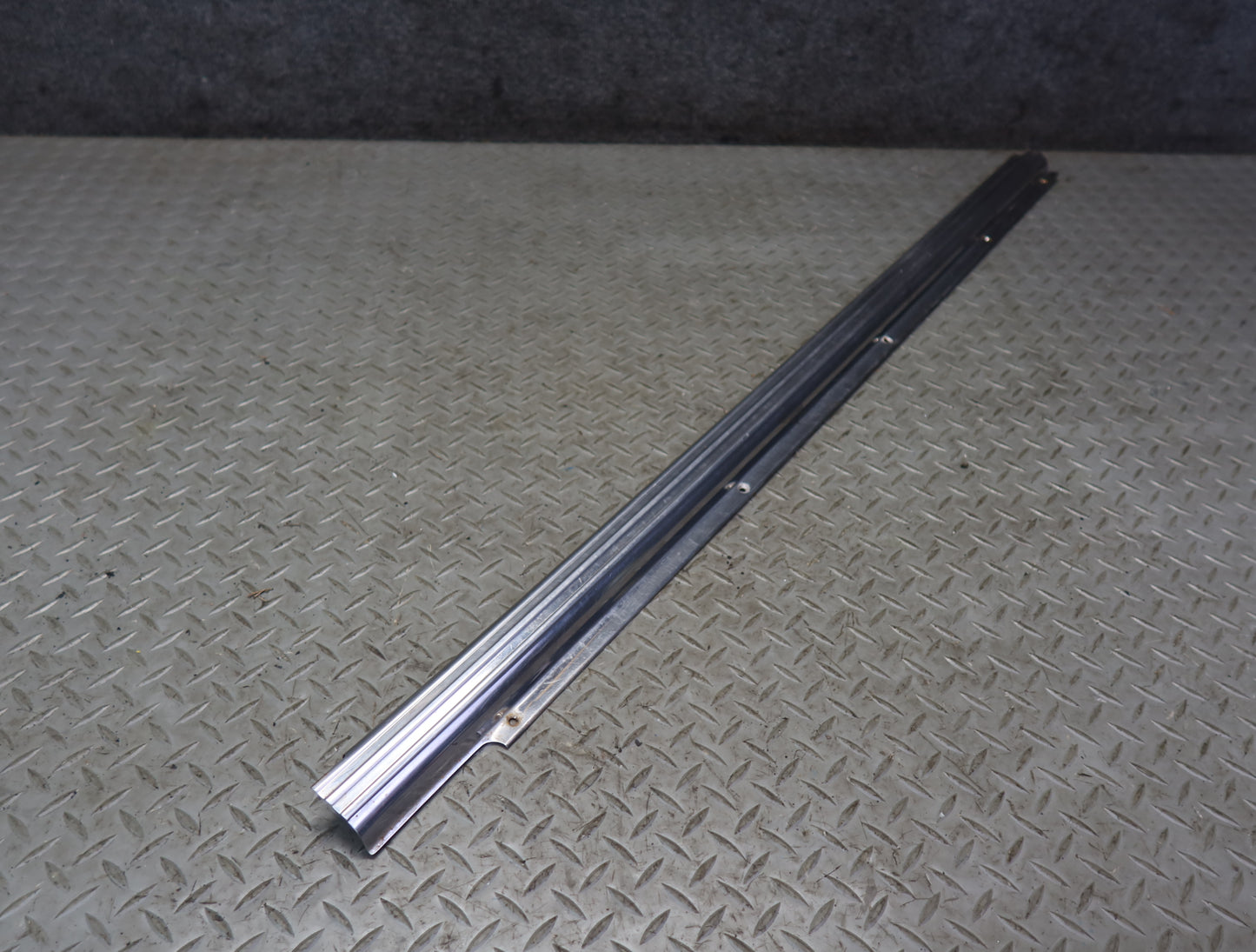 86-89 Mercedes R107 560SL Left & Right Door Sill Scuff Plate Trim Set OEM