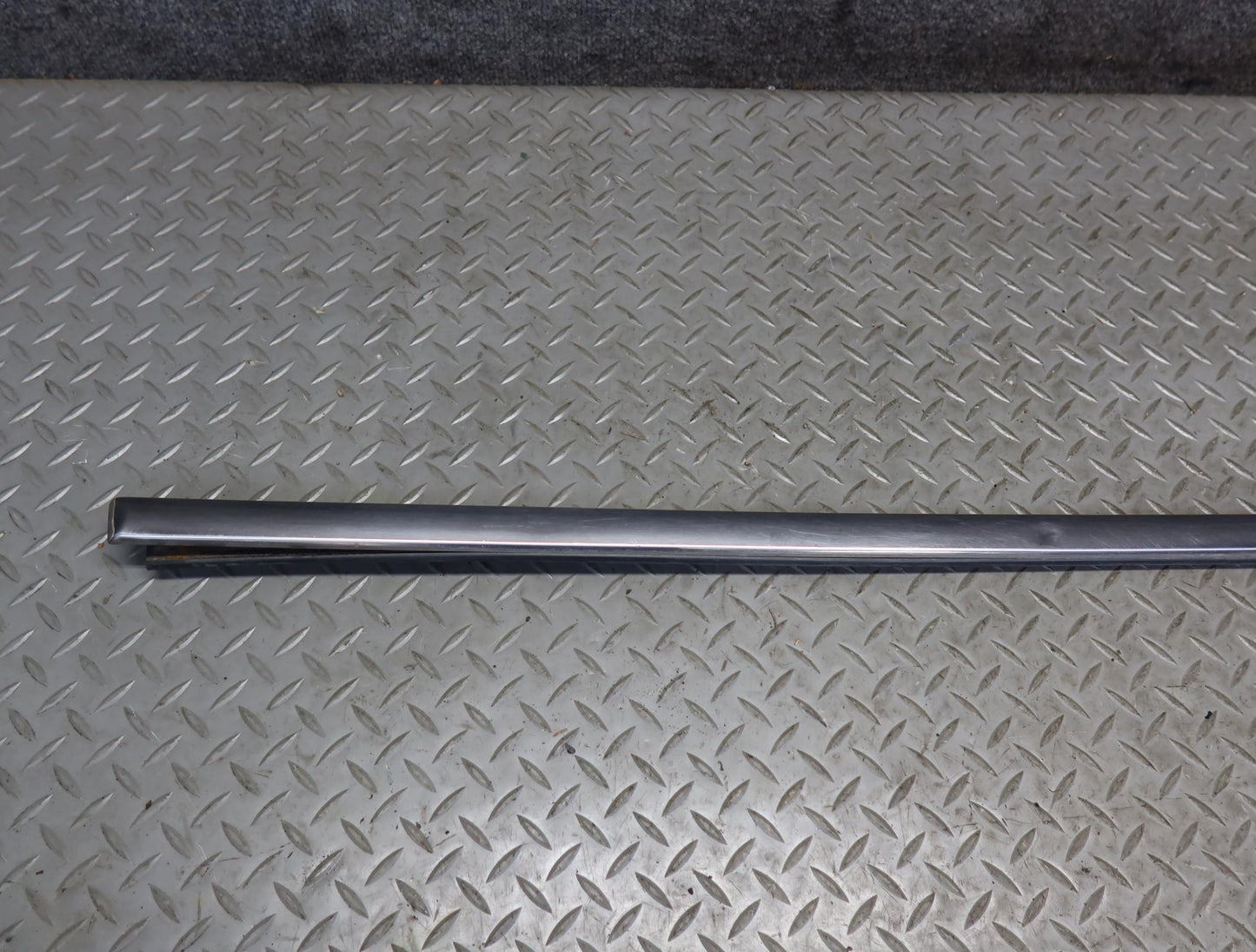 86-89 Mercedes R107 560SL Right Rocker Lower Chrome Molding OEM