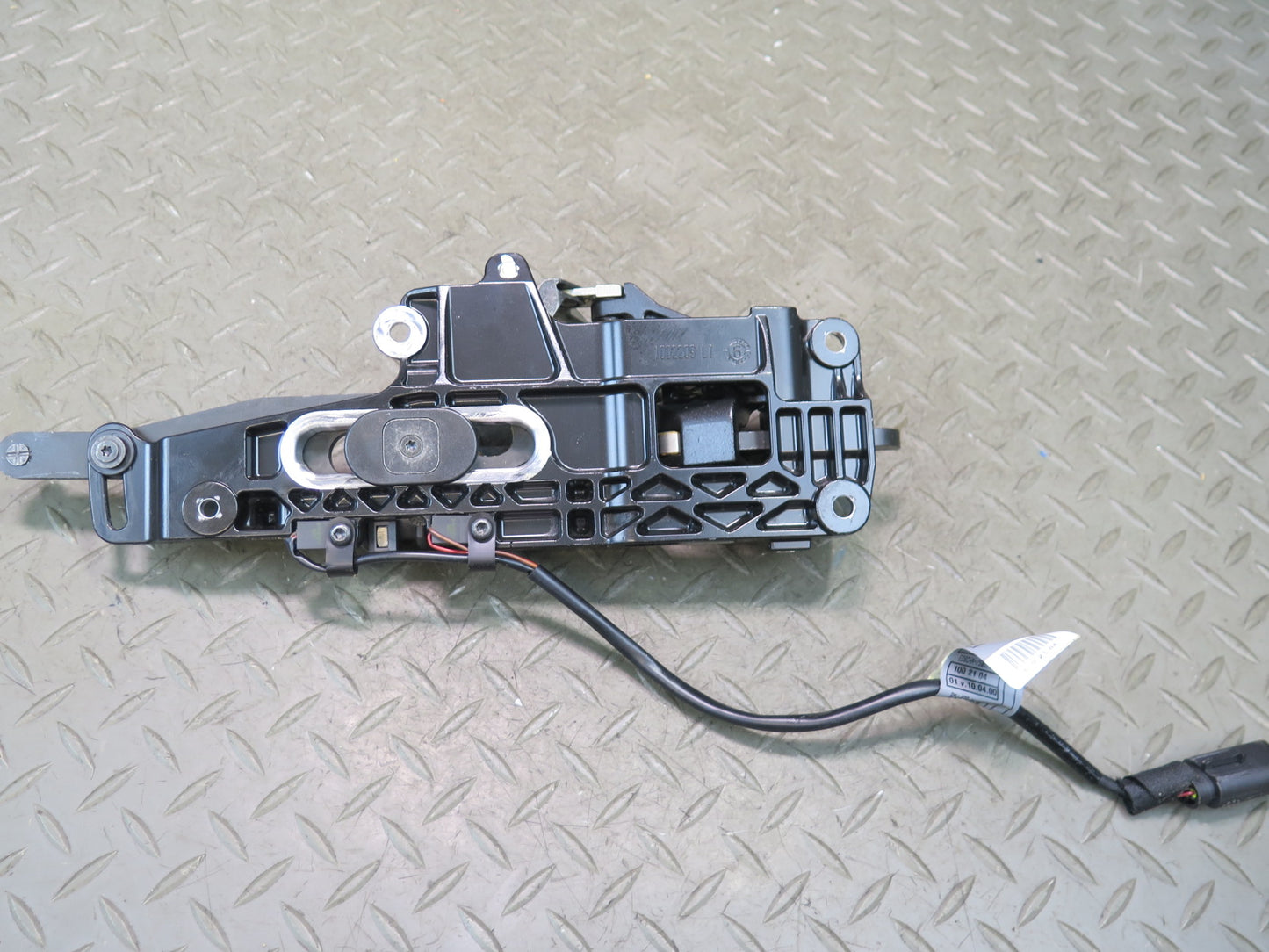2007-2010 BMW E64 M6 Convertible Rear Left & Right Lock Latch Actuator Set of 2