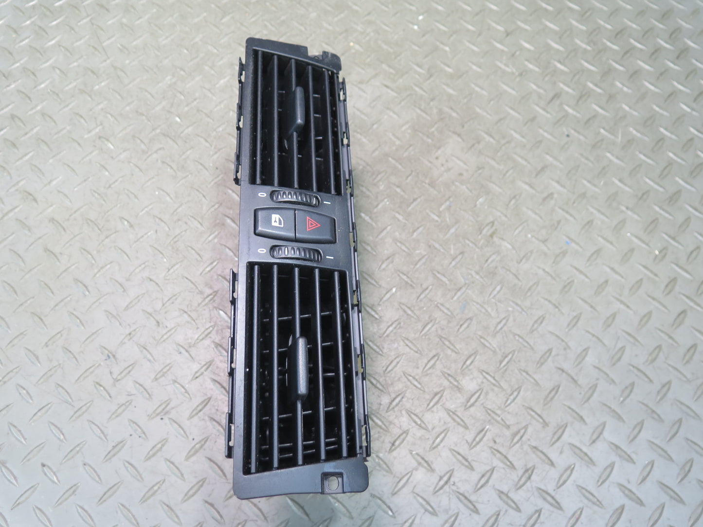 2006-2008 BMW E63 E64 M6 Dash Front Center A/C Air Vent Grille w Switches