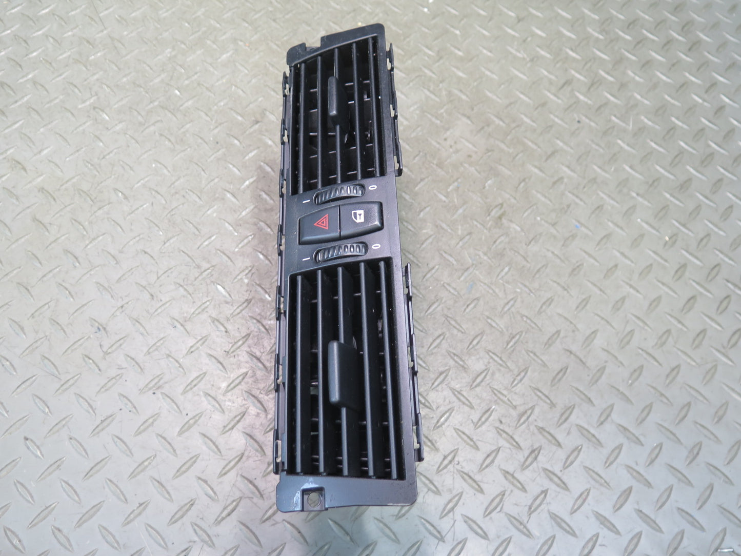 2006-2008 BMW E63 E64 M6 Dash Front Center A/C Air Vent Grille w Switches