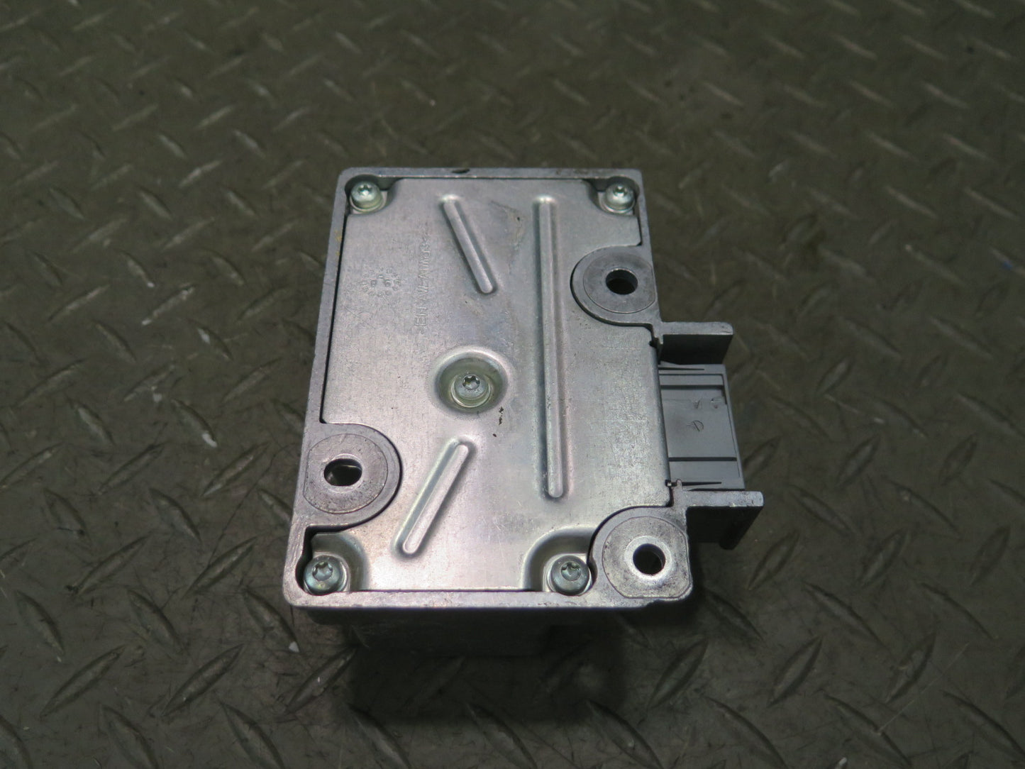 2006-2010 BMW E64 M6 Convertible ROC Roll Over Control Module 6950640