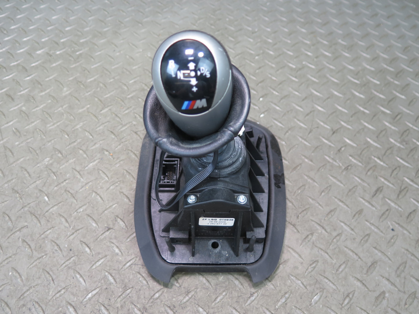 2006-2010 BMW E64 E63 M6 SMG Transmission Gear Shifter Knob Selector Lever